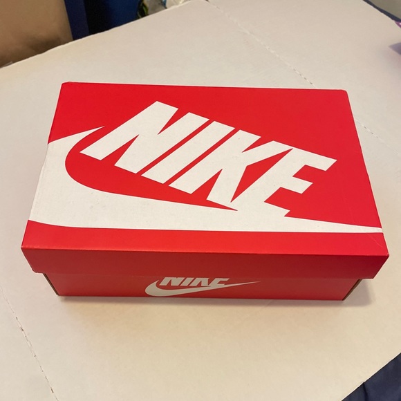 NIKE MENS AIR MAX 1 NH TREELINE SIZE 9.5. Worn once. - Picture 4 of 5